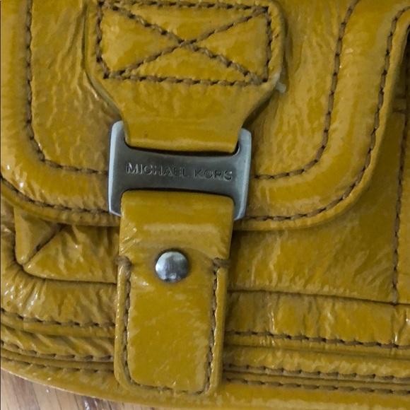 Michael Kors yellow wristlet - Picture 2 of 3